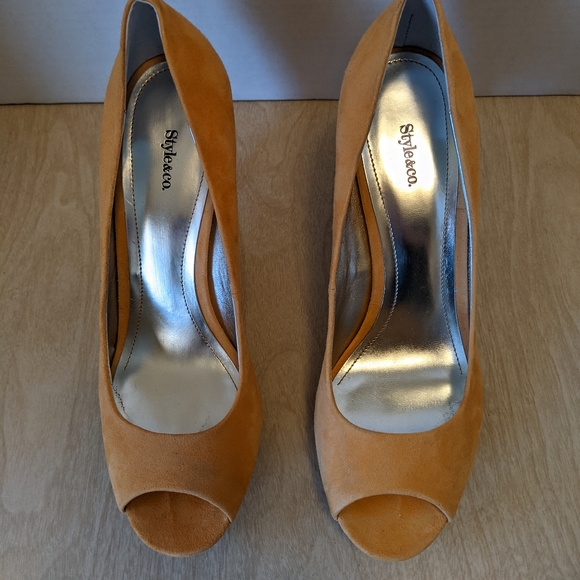 Style&Co Camel Suede Peeptoe Woodblock Heels size 8.5 - Picture 3 of 8